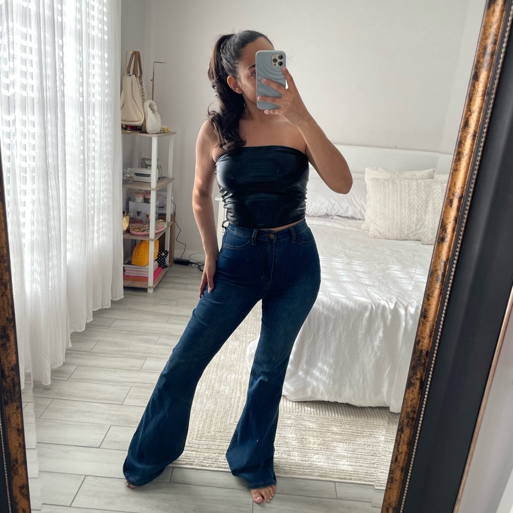 MixMatchy Black shiny leather tube top